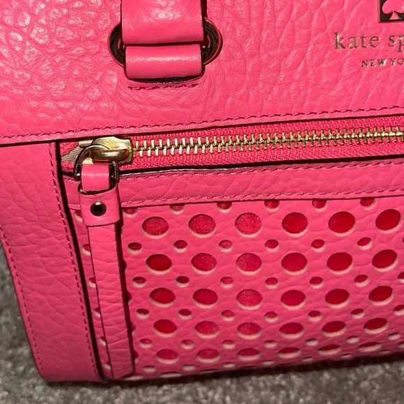 Kate Spade- Perri Lane Bubbles Delaney Leather Purse with crossbody strap. - Picture 13 of 16